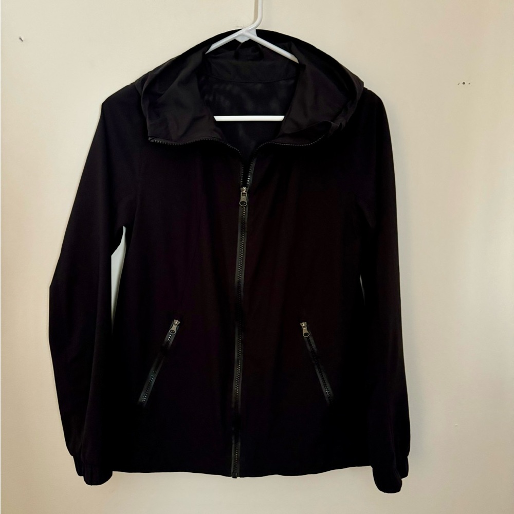 Lululemon Woman’s Nylon Lightweight Hooded Jacket, Size 4 - Picture 1 of 8